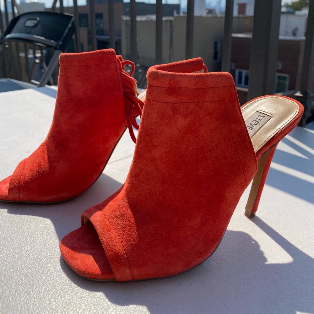 Orange Suede Tie-Up Mules STEVE MADDEN 6.5M